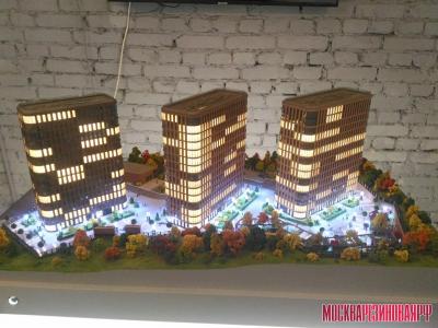 Макет ЖК "Бауман Хаус" в офисе продаж. Фото Бегущего Риэлтора 11.07.2019 г.